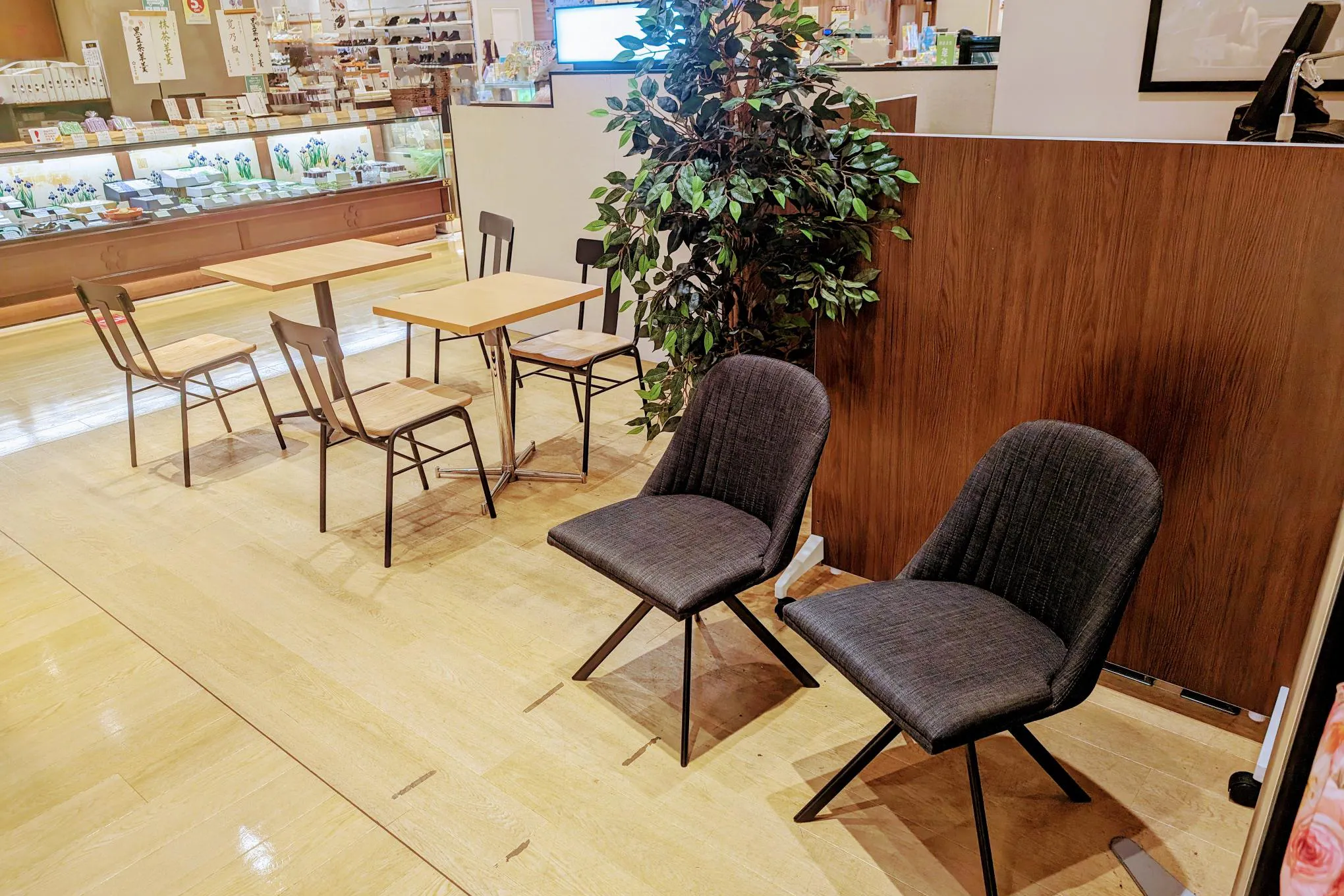 【錦糸町マルイ】1階 カレンダストリートF01【食物販】スイーツ&フードのフロアにある3.2坪のコンパクトスペース