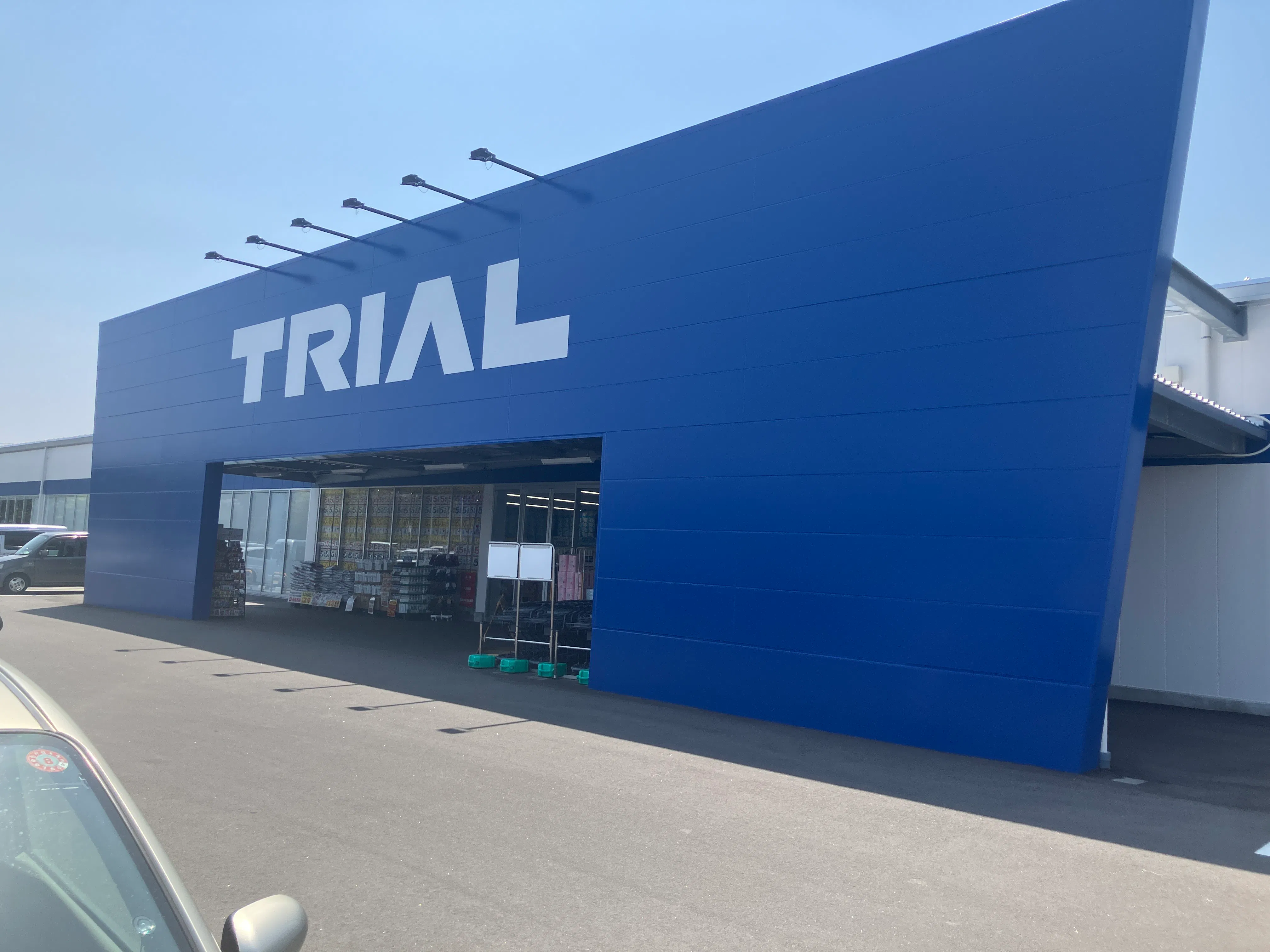 【スーパーセンタートライアル利府店】キッチンカー(調理営業)出店限定/屋外 Ⓑキッチンカースペース【入口正面右側】