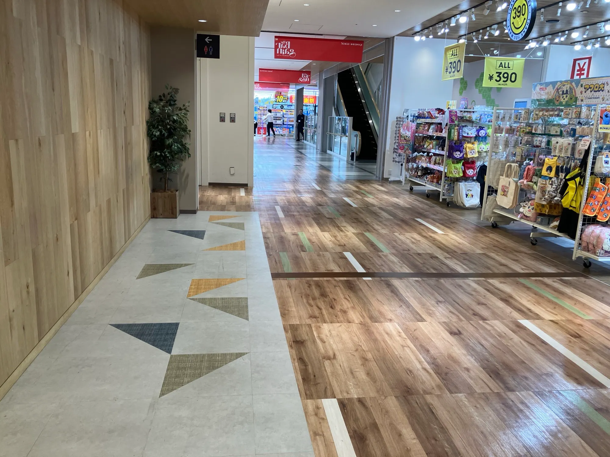 【KAMEIDO CLOCK】3階共用部 物販、食物販のポップアップストアや販促プロモーションに最適な催事イベントスペース