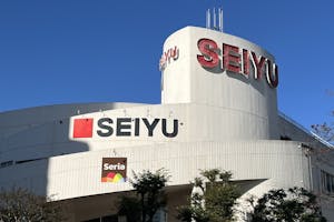 【西友 河辺店】1F店頭入口 プロモーション用途や物販、食物販のポップアップストアに最適なスーパーの屋外/屋内催事イベントスペース