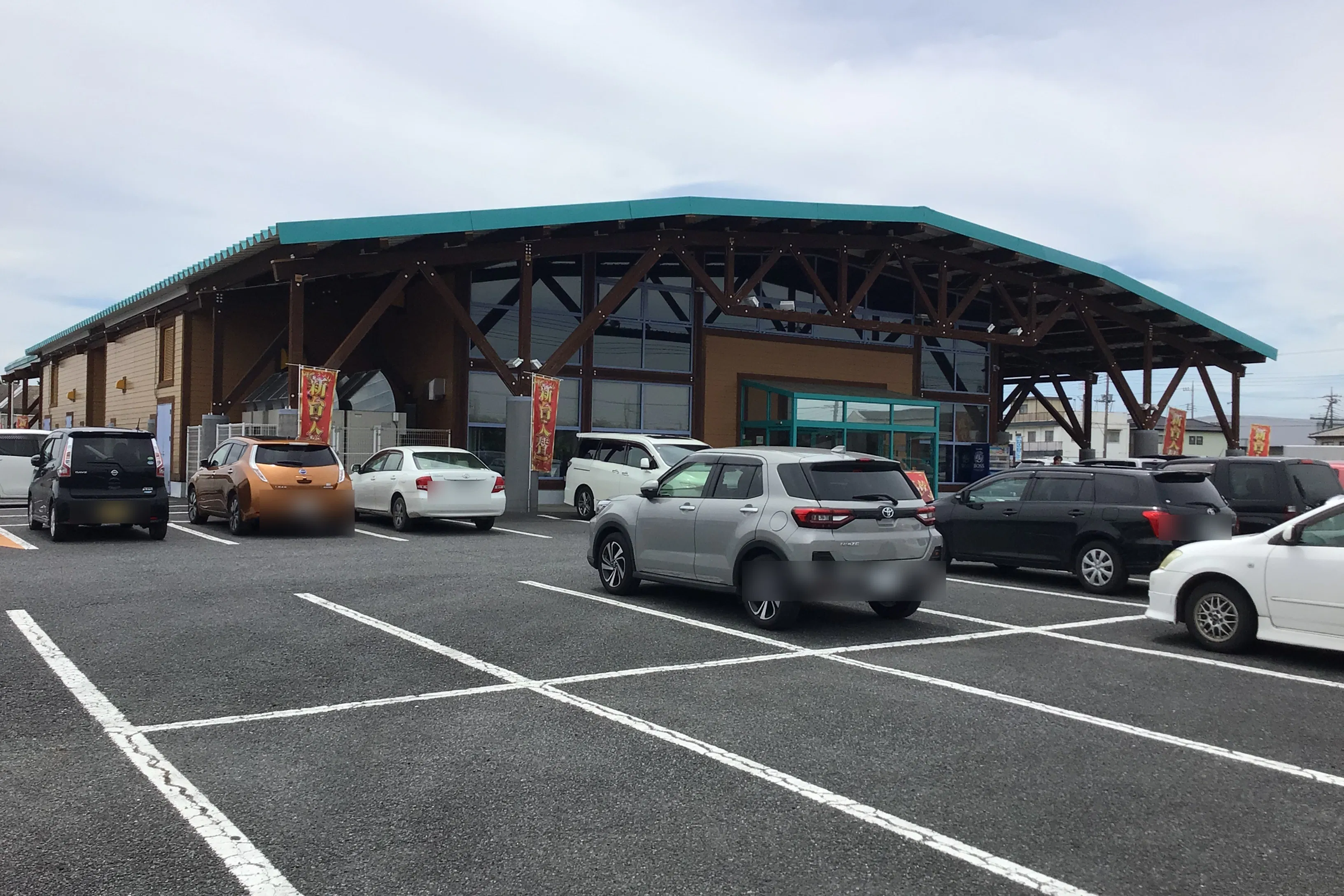 【ダイナム多野新町店】プロモーションイベントに最適なアミューズメント施設のイベントスペース(付属棟側・店舗出入口前)