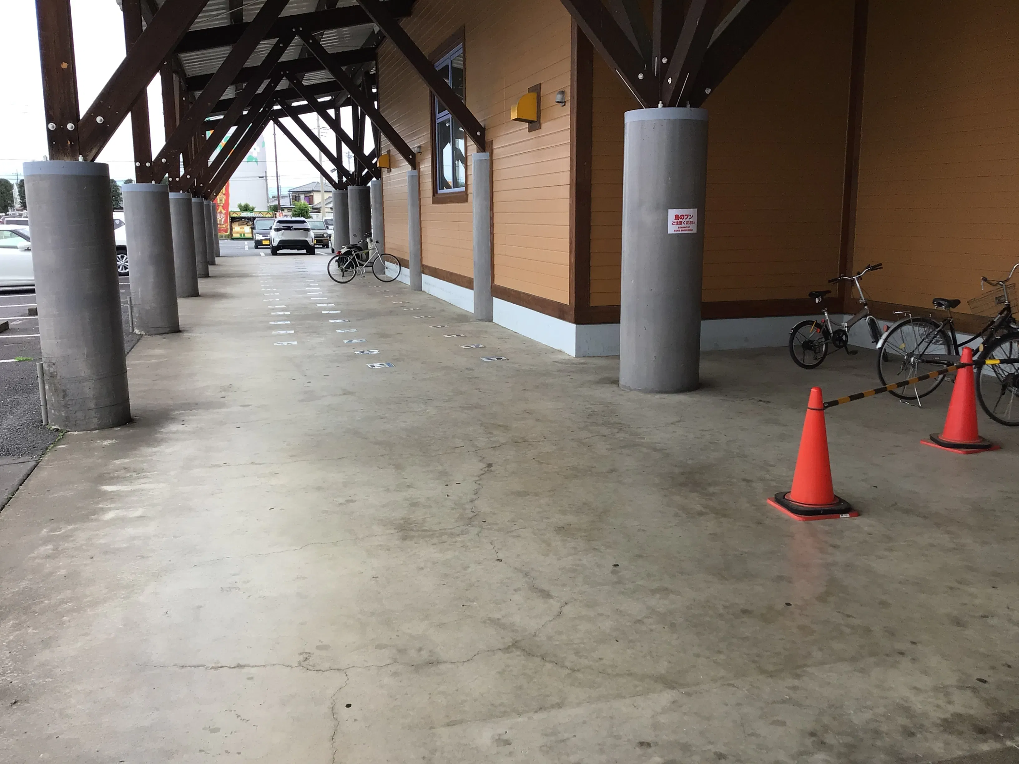 【ダイナム多野新町店】プロモーションイベントに最適なアミューズメント施設のイベントスペース(付属棟側・店舗出入口前)