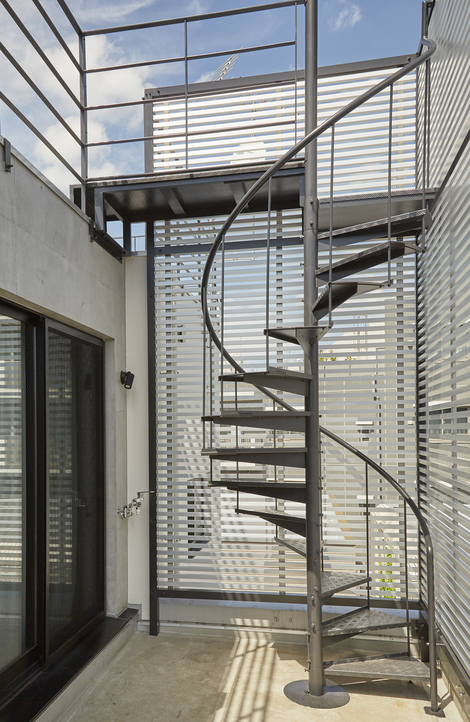 【北参道】ハウススタジオ（屋上に続く螺旋階段）