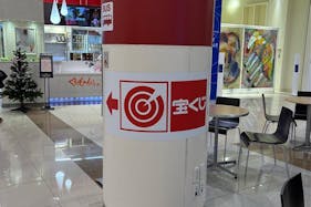 【イオンモール大牟田】モール内広告 柱巻き