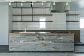 【広尾駅10分|割引キャンペーン中】撮影やポップアップストアに最適な内装が特徴的なレンタルスタジオ