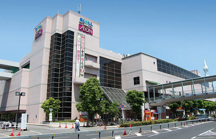 【エコール・ロゼ】PRイベントやポップアップストアに最適な駐車場連絡橋目の前のイベントスペース