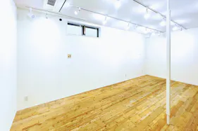 【表参道4分】白壁ギャラリー|展示会・POPUP・受注販売・撮影に最適|裏参道工房WHITE