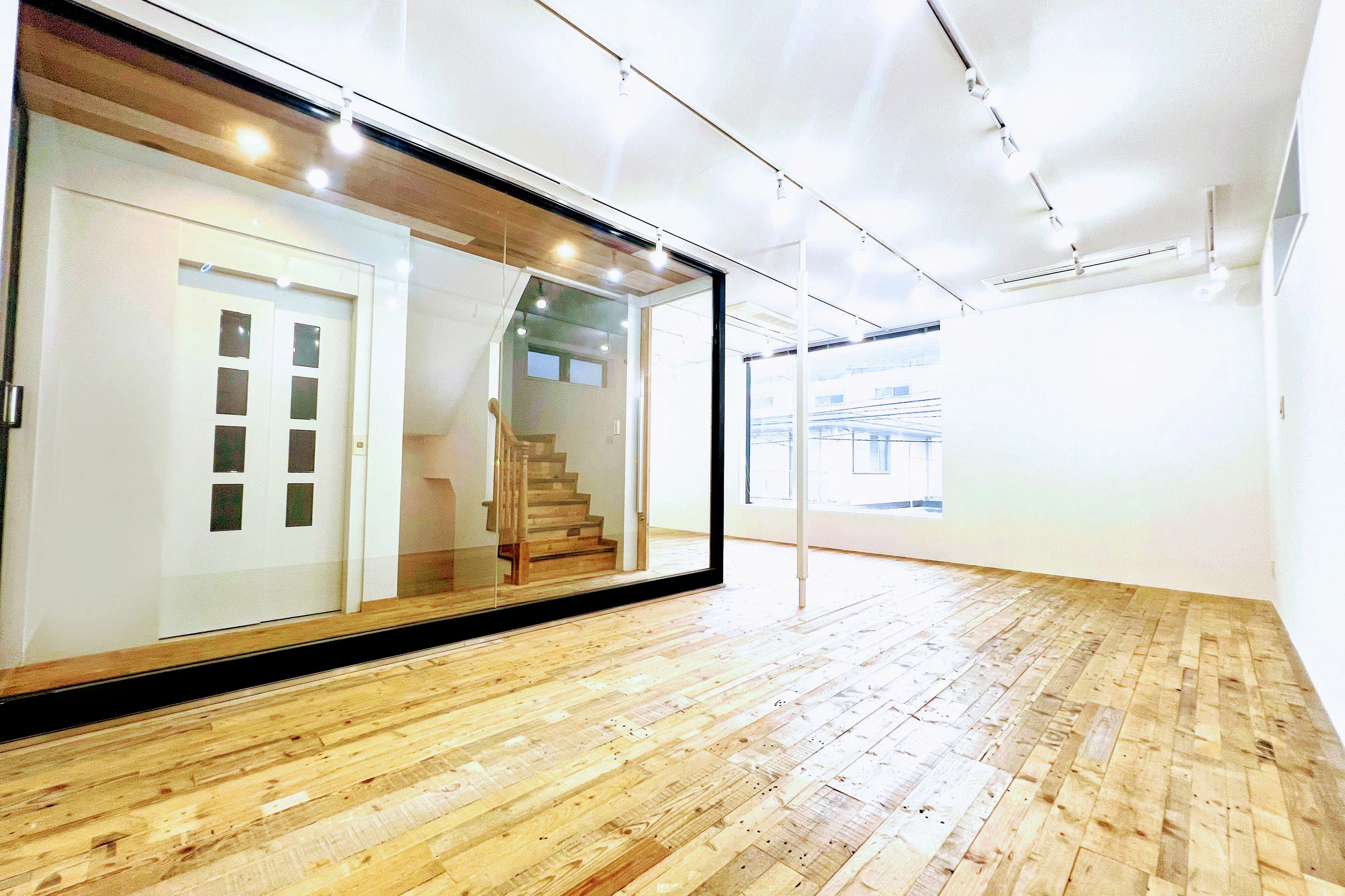 【表参道4分】白壁ギャラリー|展示会・POPUP・受注販売・撮影に最適|裏参道工房WHITE