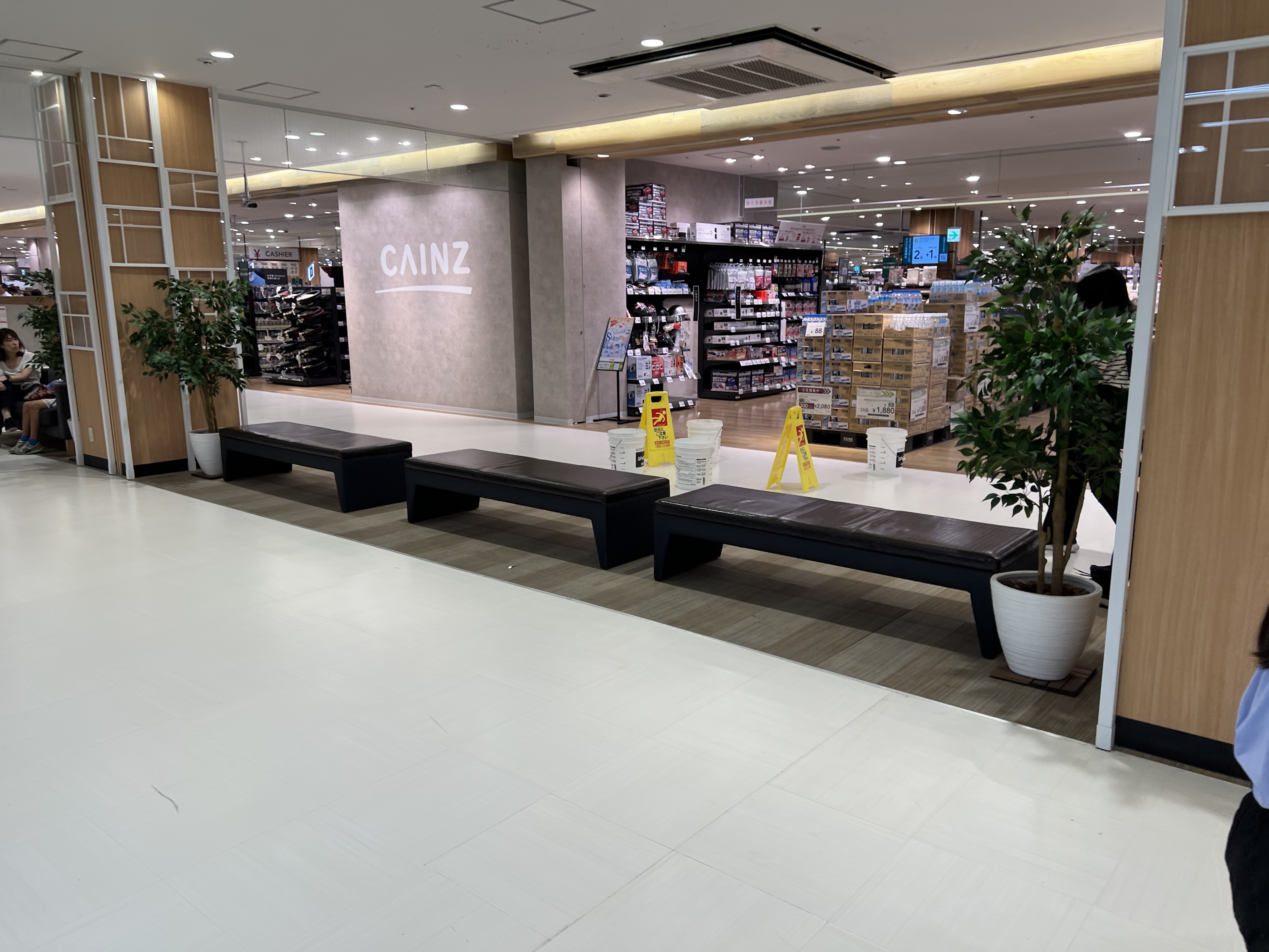 【イオンスタイル湘南茅ヶ崎／そよら湘南茅ヶ崎】商品サンプリングやPR、家族連れ向けワークショップに最適な2F立体駐車場出口近くのイベントスペースの画像6