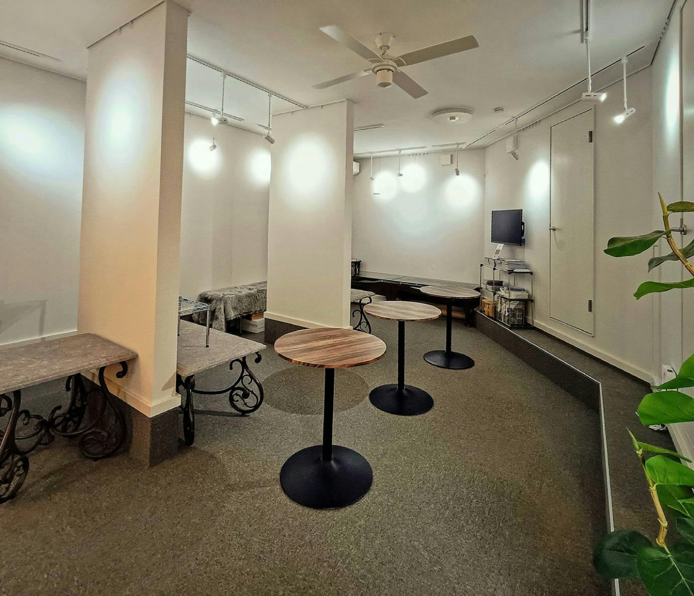 【糀谷駅3分】個展・ギャラリー利用に適した自然光が入る羽田空港近くのナチュラルなスペース