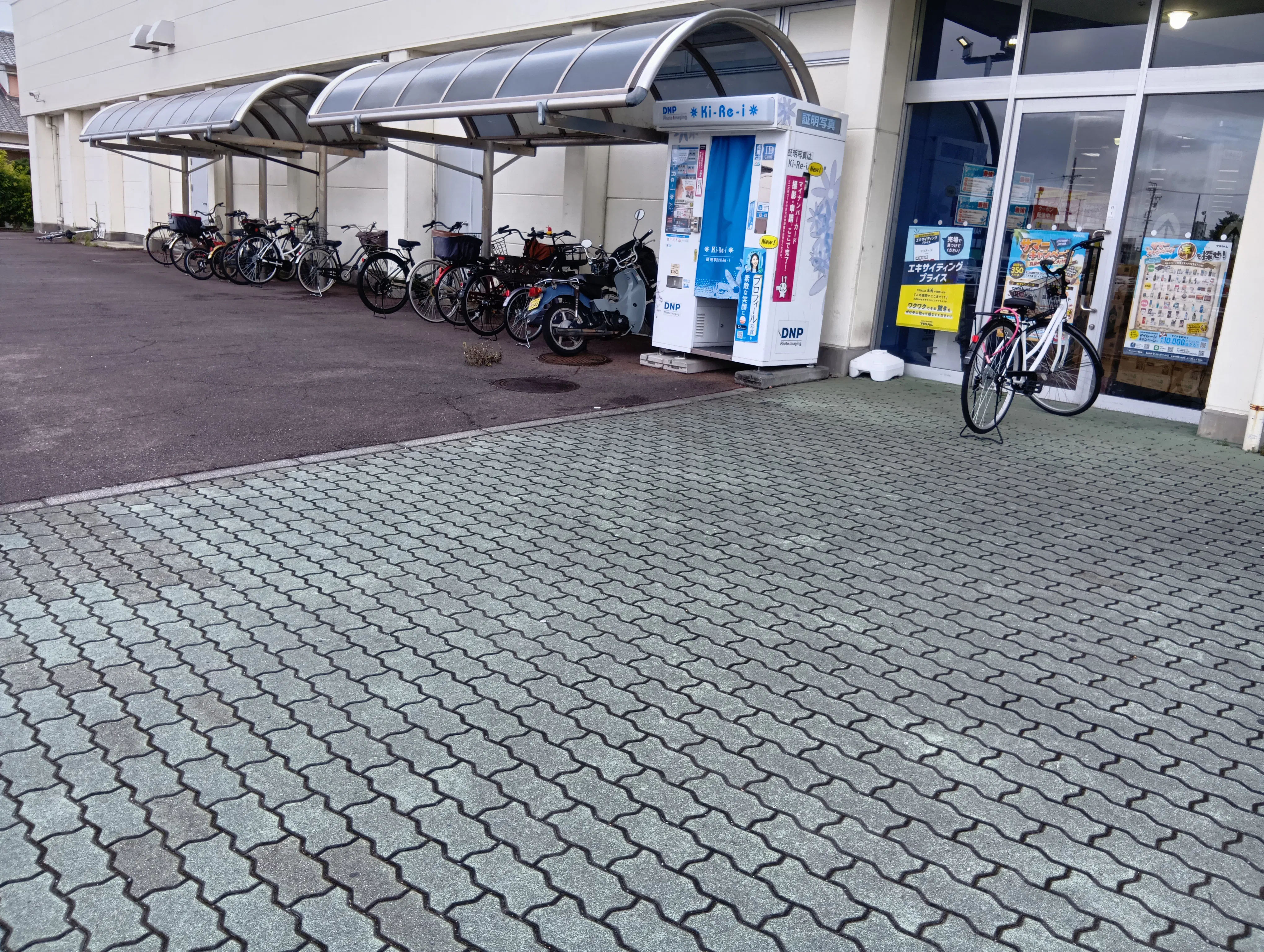 【スーパーセンタートライアル玉垣店】キッチンカー(調理営業)出店限定/屋外スペース