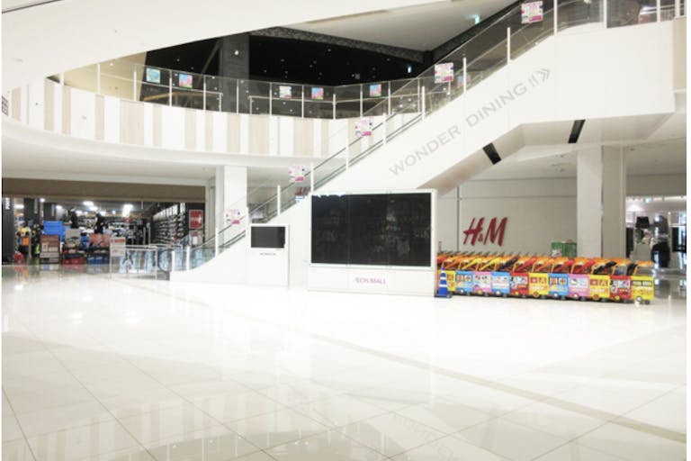 【イオンモール座間】1階ノースコートの画像1