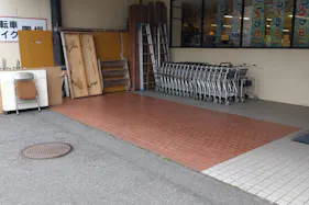 【フレスタ加計店】キッチンカーに利用可能な駐車場②スペース