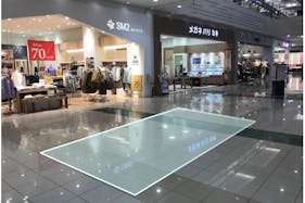 【イオンモール下妻】人通りが多く物販催事に適した1Fフォレストコート横SM2前のイベントスペース