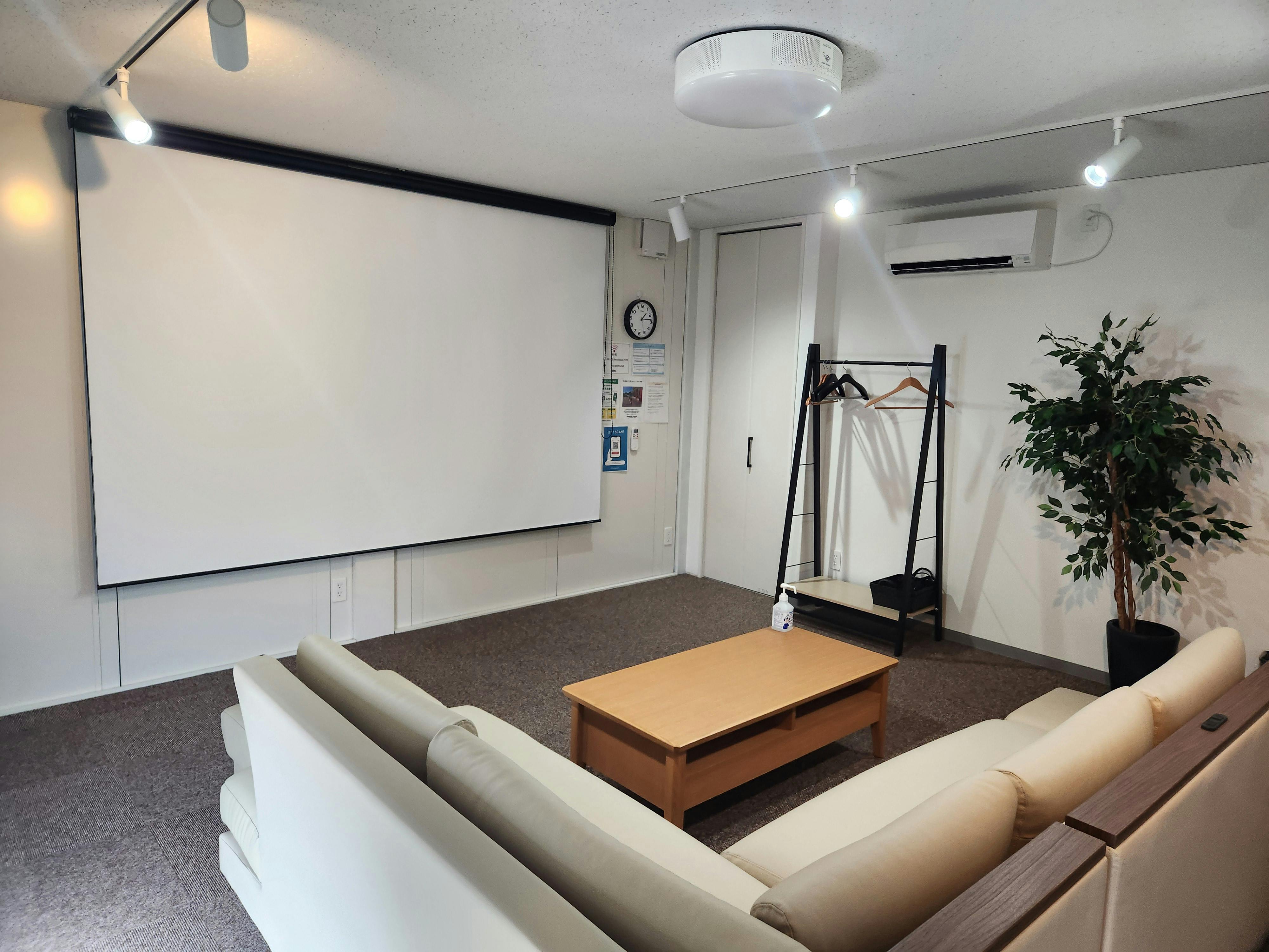 【岐阜県岐阜市】自主企画マルシェやワークショップに最適なお手頃価格のレンタルスペース「Living2」/敷地全体の貸切イベント開催も可能!