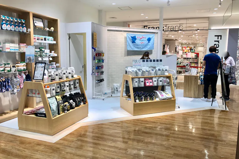 【相模大野ステーションスクエア】アパレルの物販に最適な駅直結のポップアップストア専用スペースの画像2