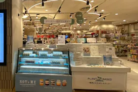【大宮マルイ】2階 カレンダリウムF01【食物販・物販・物産展】店内入って正面、什器完備の好立地スペース