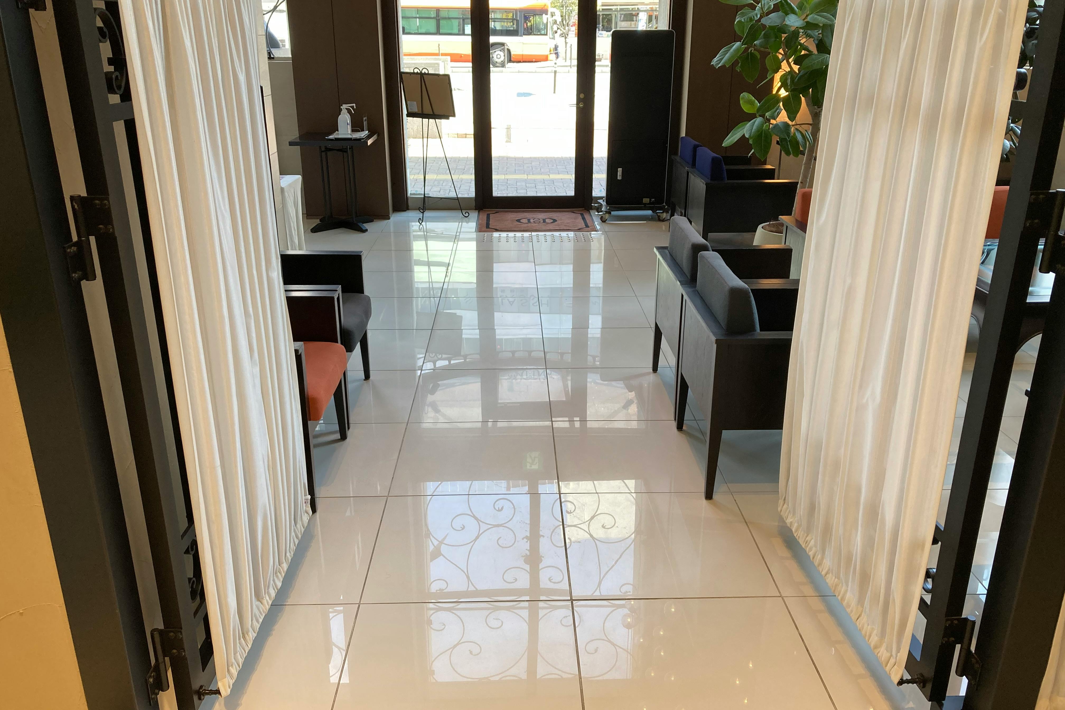 【テイクアンドギヴ・ニーズ】物販やプロモーションに利用可能な姫路駅前にあるイベントスペース