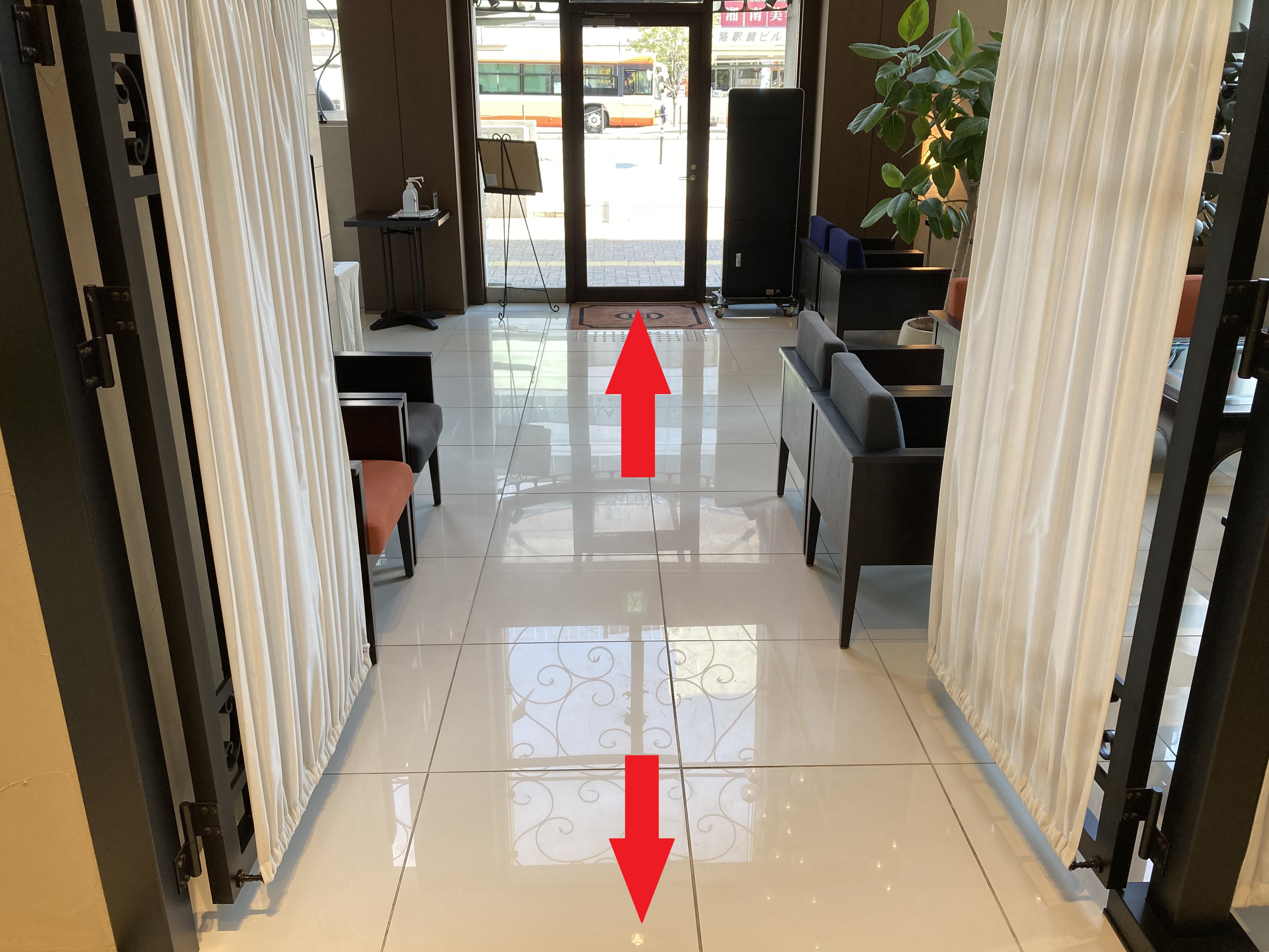 【テイクアンドギヴ・ニーズ】物販やプロモーションに利用可能な姫路駅前にあるイベントスペース