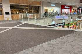 【イオンモール福津】2階 サウスブリッジB(猫カフェ前)