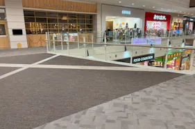 【イオンモール福津】2階 サウスブリッジB(猫カフェ前)