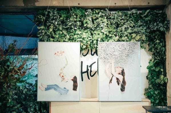 フラワーアーティストさんによるアートワーク展示