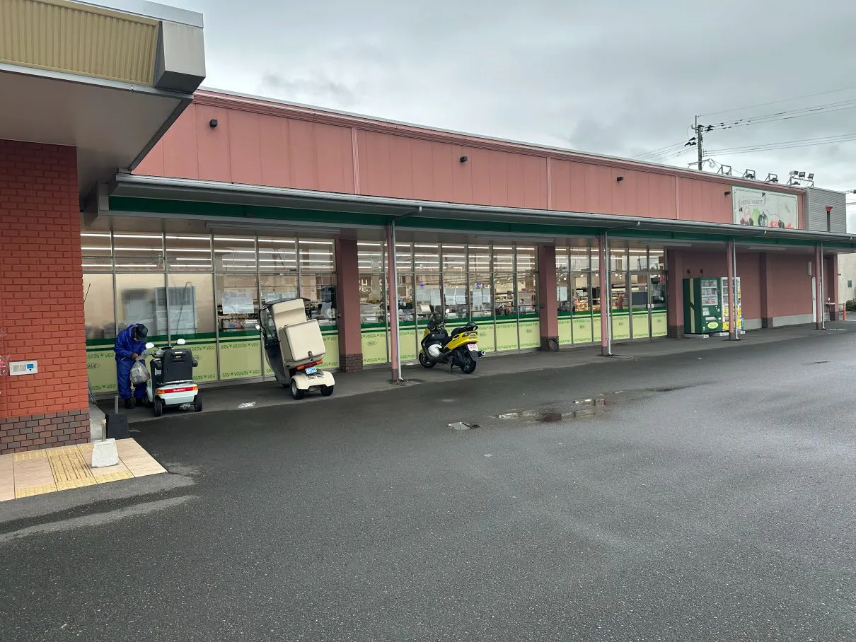 【パシオ高城店】プロモーションや物販に最適な店頭軒下スペース
