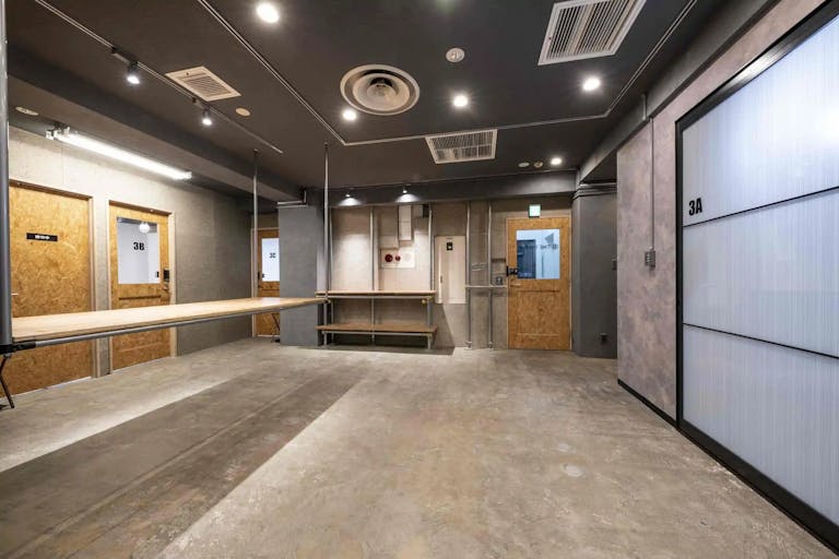 ãæžè°·é§
4åãå±ç€ºäŒãåæ³šè²©å£²ããªããµã€ãããŒãã£ã³ã°ã«æé©ãªé»ãåºèª¿ãšãã奜ç«å°ãªå Žæã«ããã¬ã³ã¿ã«ã¹ããŒã¹ã®ç»å7