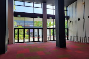 【森ノ宮駅5分/クールジャパンパーク大阪】販促プロモーションや展示会に最適な大ホールのロビースペース※ロビーのみ貸し出し