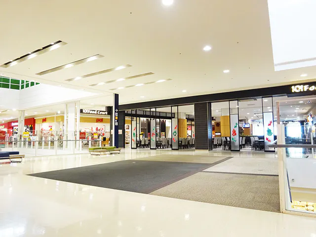 【イオンモール大和郡山】3階フードコート前の画像