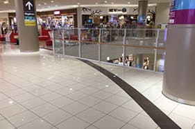 【イオンモール広島祇園】3階 サーティワンアイスクリーム前