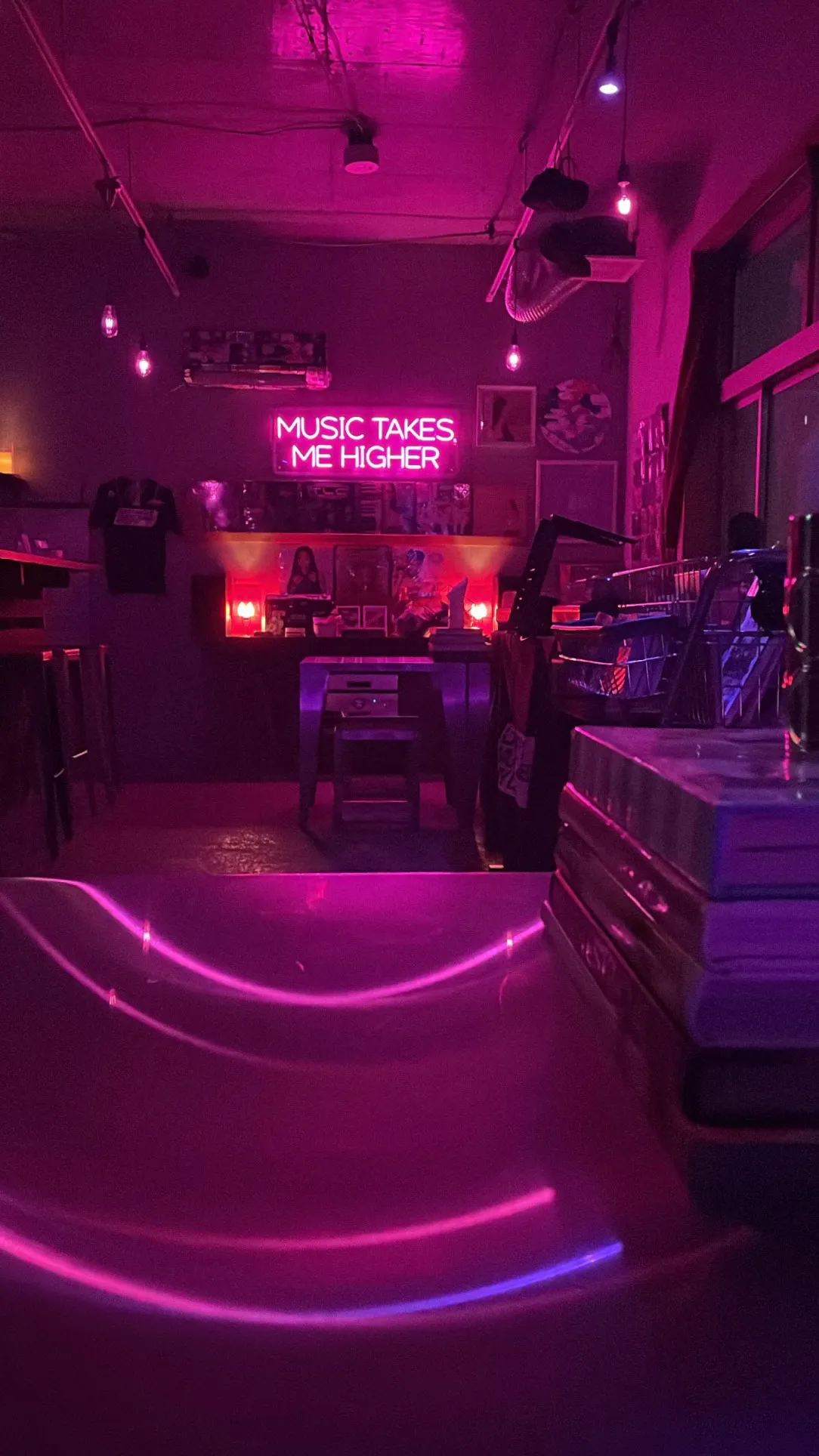 【下北沢駅3分】ポップアップに適したコンクリート造りのスペース