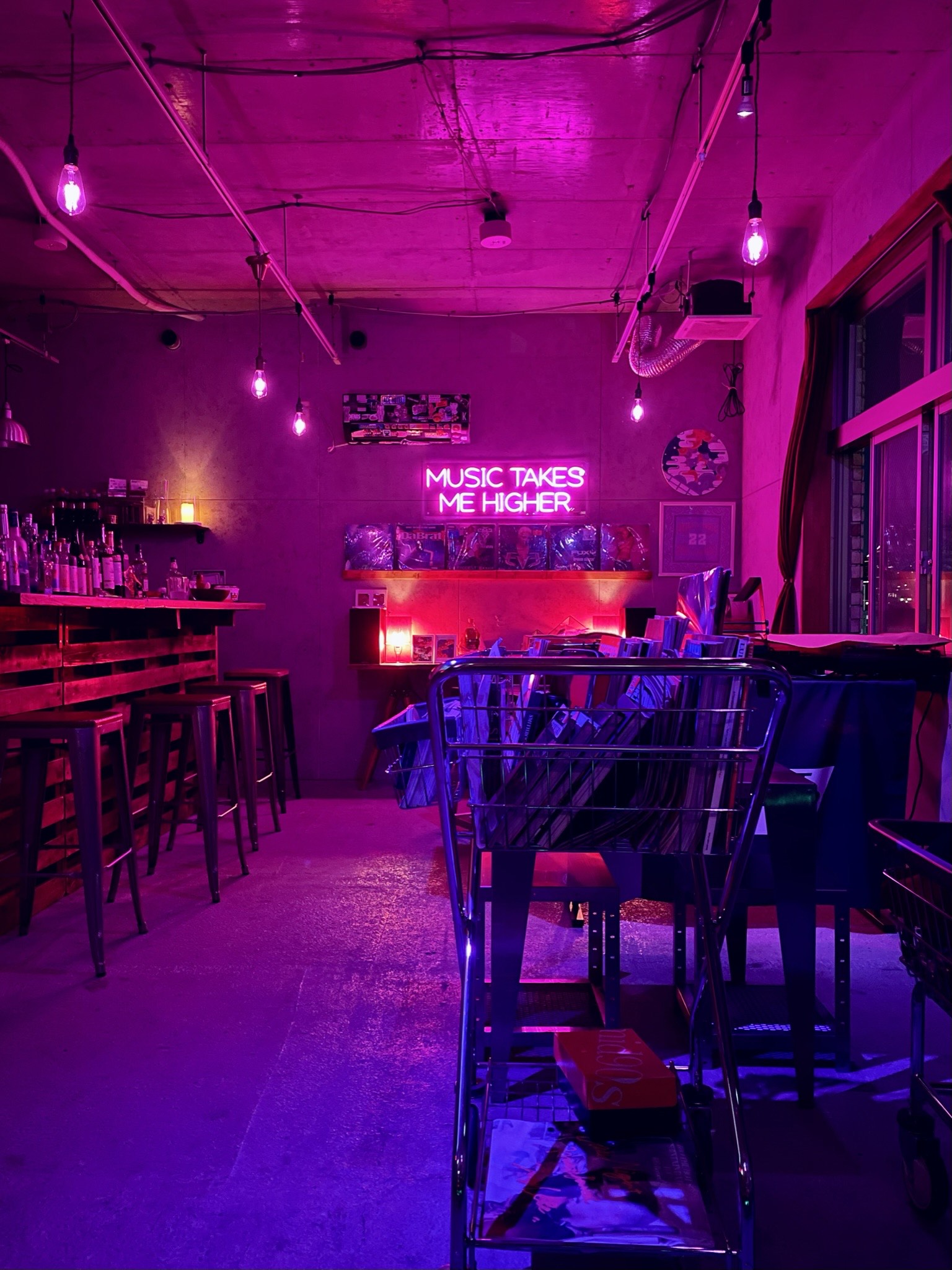 【下北沢駅3分】ポップアップに適したコンクリート造りのスペース