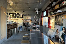 【下北沢駅3分】ポップアップに適したコンクリート造りのスペース