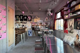 【下北沢駅3分】ポップアップに適したコンクリート造りのスペース