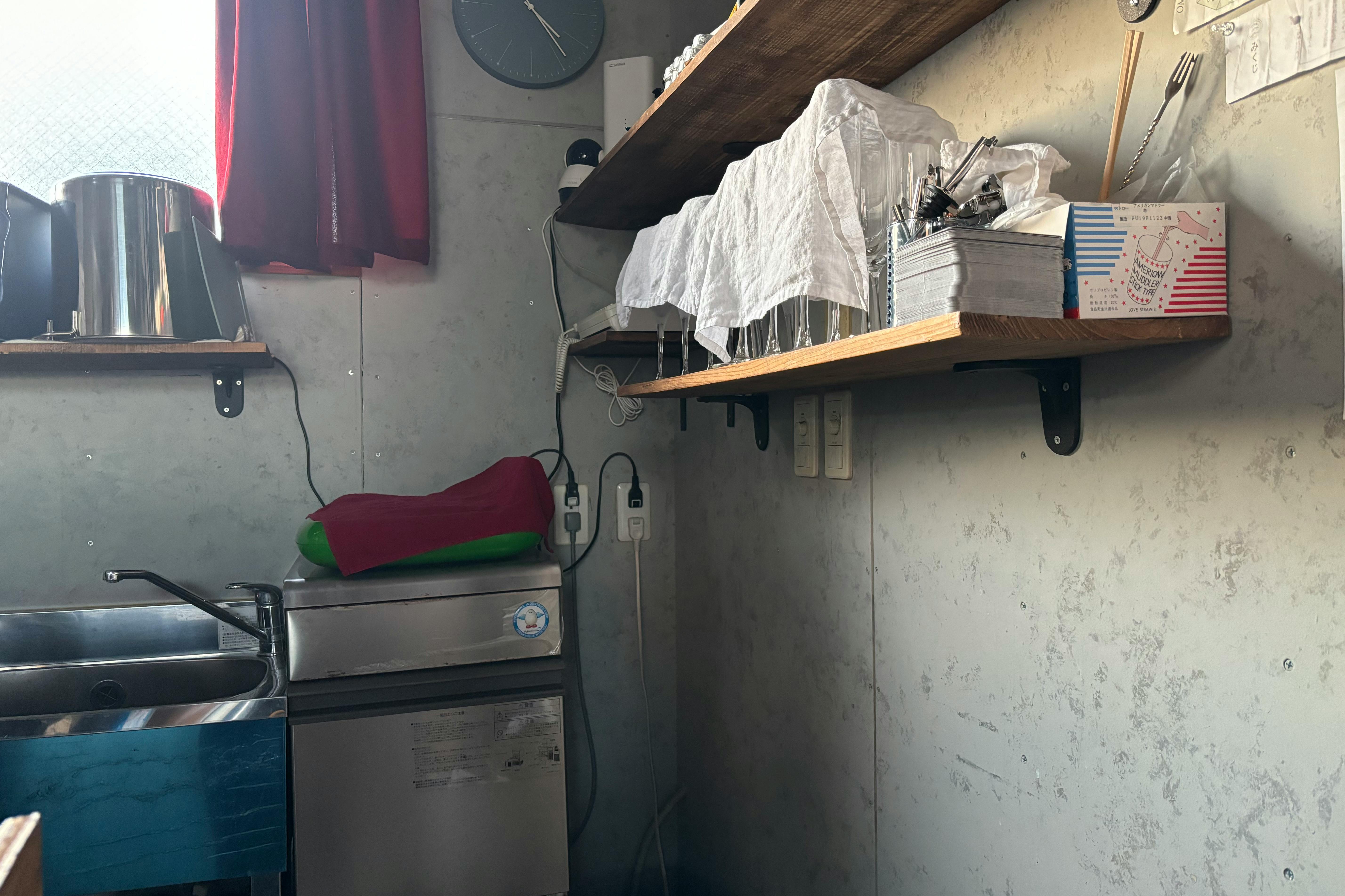 【下北沢駅3分】ポップアップに適したコンクリート造りのスペース