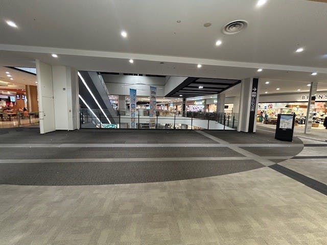 【イオンモール京都桂川】3階　カジュアルコート前の画像