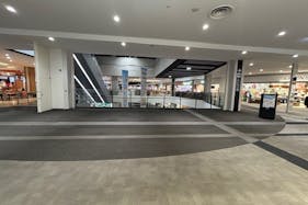 【イオンモール京都桂川】3階 カジュアルコート前