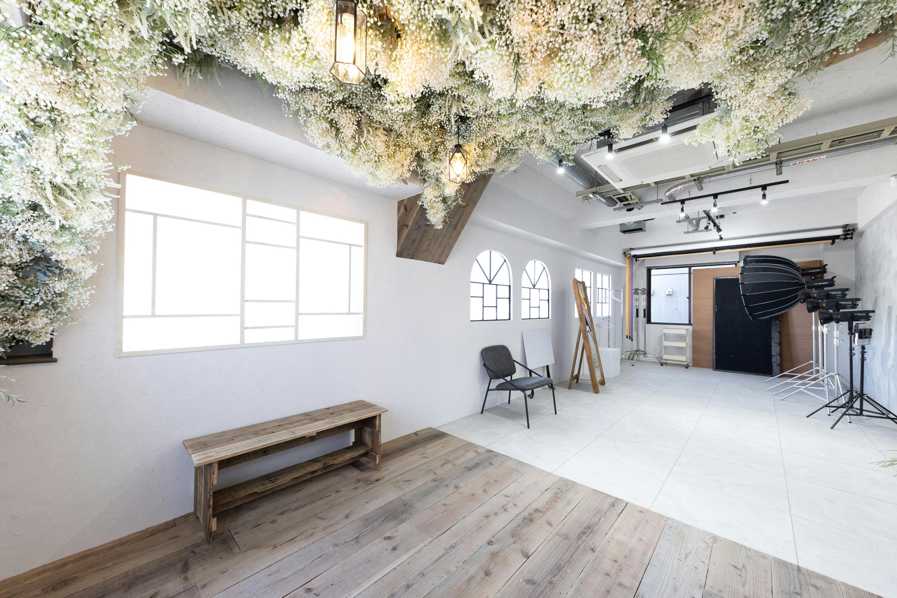 【浅草橋駅4分】展示会・ポップアップイベント・撮影に適したカスミソウとドライフラワーに囲まれたレンタルギャラリースペース