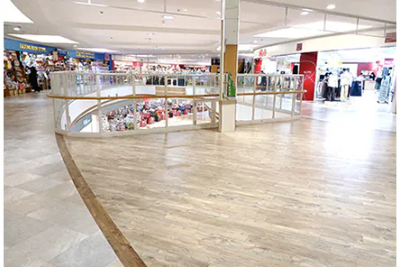 【イオンモール津山*】2F 中央エスカレーター