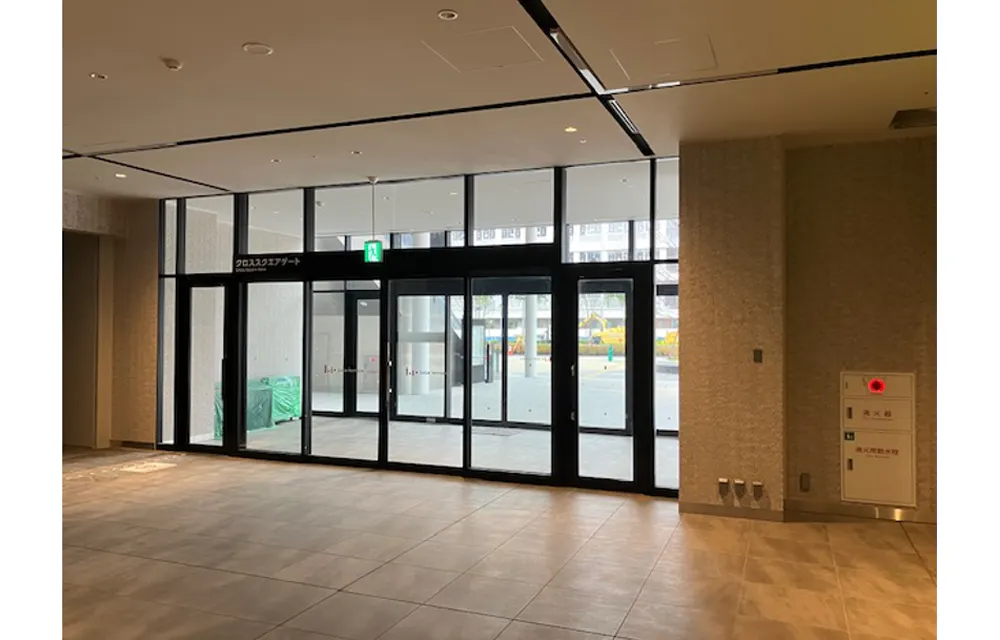 【ららテラス HARUMI FLAG】1F クロススクエアゲート