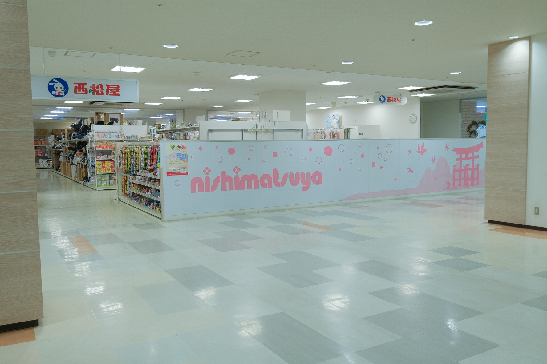 【広島段原ショッピングセンター】4F 西松屋前催事スペースA（エスカレーター前)