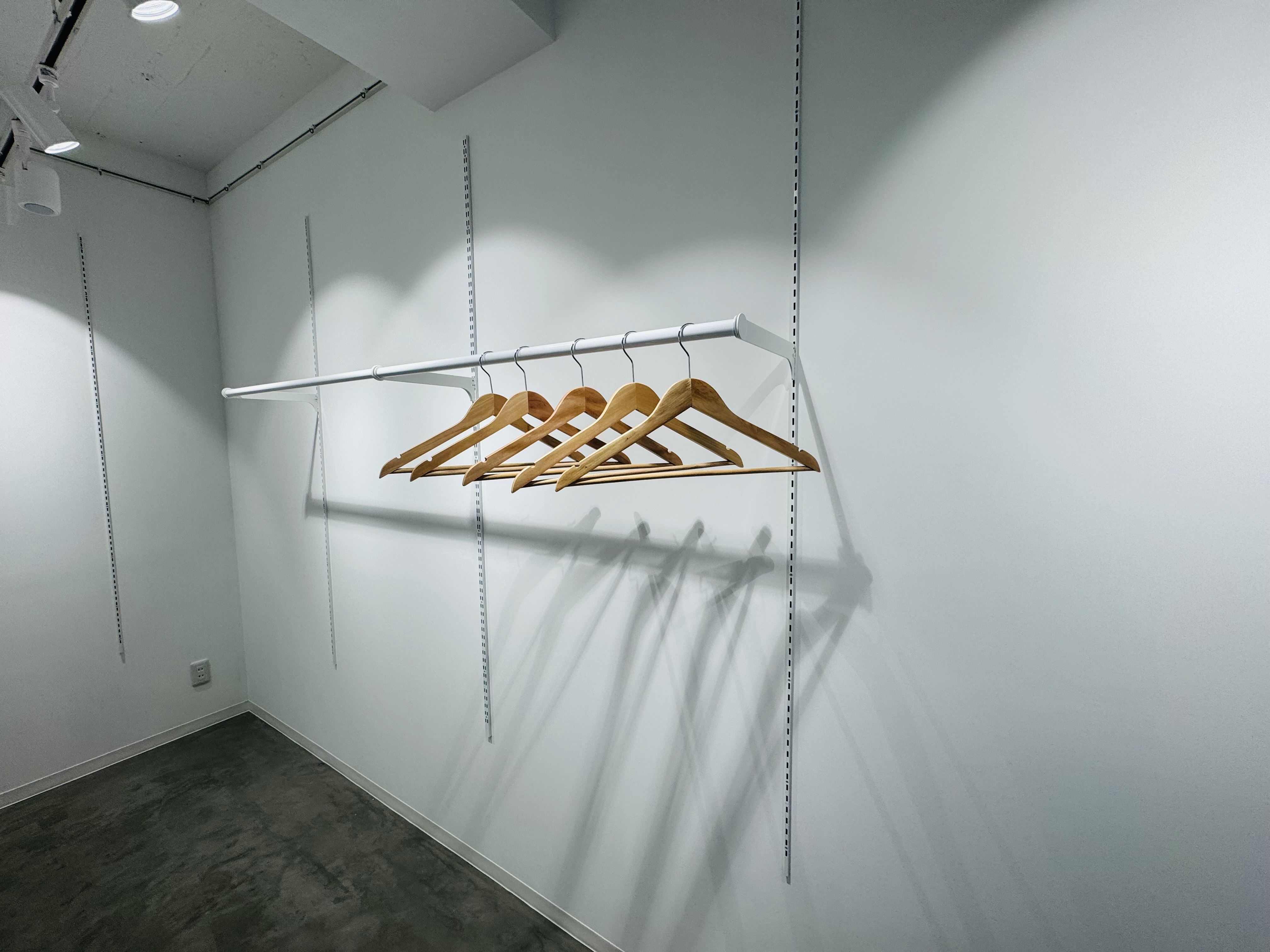 【渋谷駅5分】初めての出店や小物・雑貨の物販におすすめ！コンパクトな路面スペース