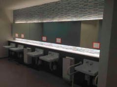 【イオンモール京都桂川】モール内広告 化粧室の画像