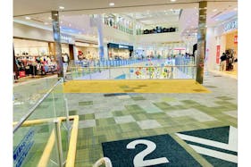 【イオンモール鶴見緑地】【2F】シューラルー前