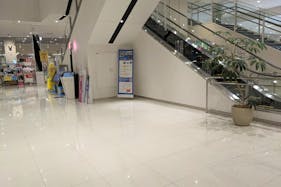 【イオンモール新利府】1階 イオンスタイル前コート