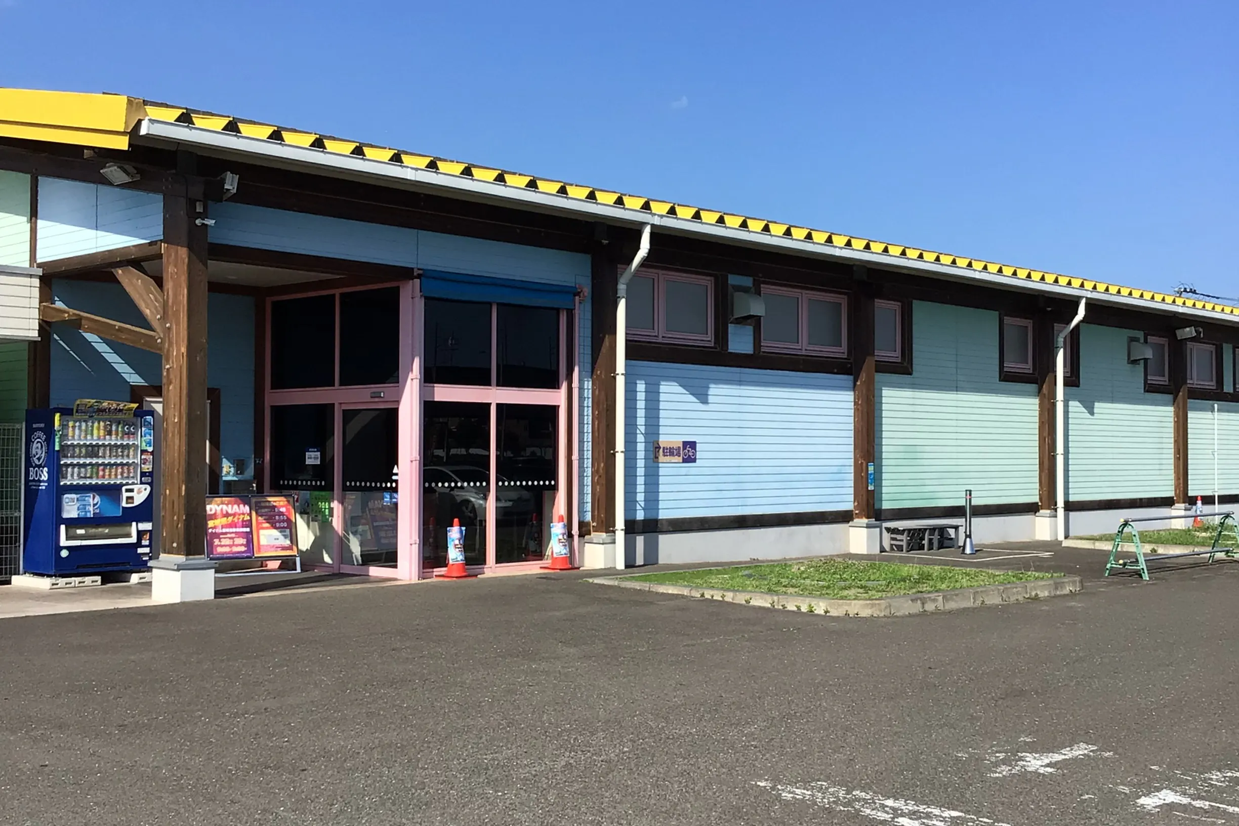 【ダイナム宮城名取美田園店ゆったり館】キッチンカーやプロモーションに最適なアミューズメント施設のイベントスペース(店舗駐車場)