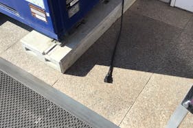 【ダイナム宮城名取美田園店ゆったり館】キッチンカーやプロモーションに最適なアミューズメント施設のイベントスペース(店舗駐車場)