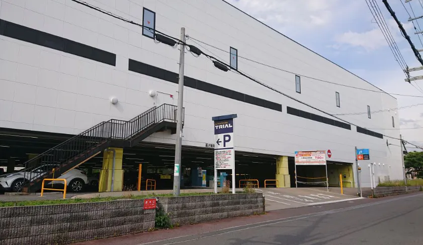 【スーパーセンタートライアル寝屋川大成店】キッチンカー(調理営業)出店限定/屋外スペース※NG焼鳥・炭火焼
