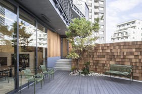 【牛込神楽坂駅徒歩3分】会議やお打ち合わせに最適なシェアオフィス内のレンタル会議室